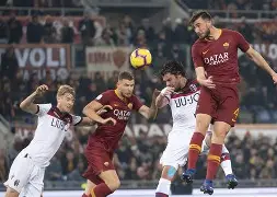 意甲今夜走向成谜，罗马强势反弹，信心回归，身体对抗强度拉满(书名苦难辉煌)