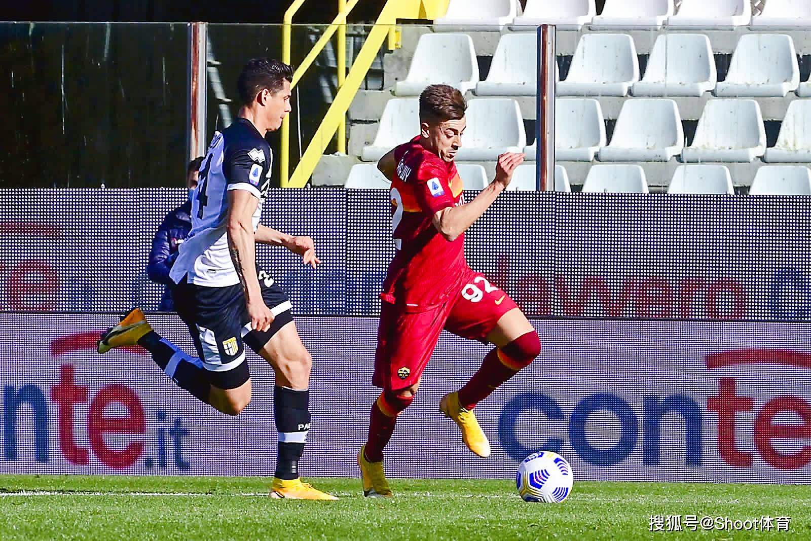 进阿贾克斯青训