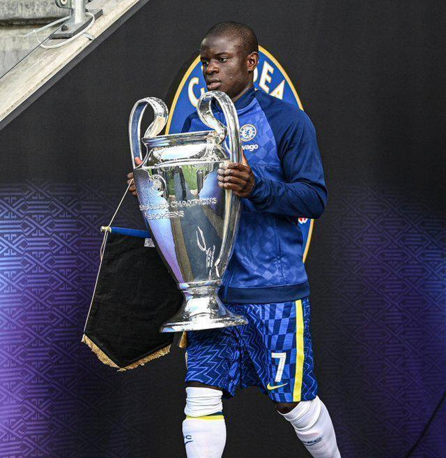 进阿贾克斯青训