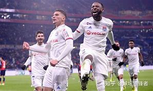 集结日法甲焦点战；马赛官宣签约；更衣室稳定；医务组通报恢复的简单介绍