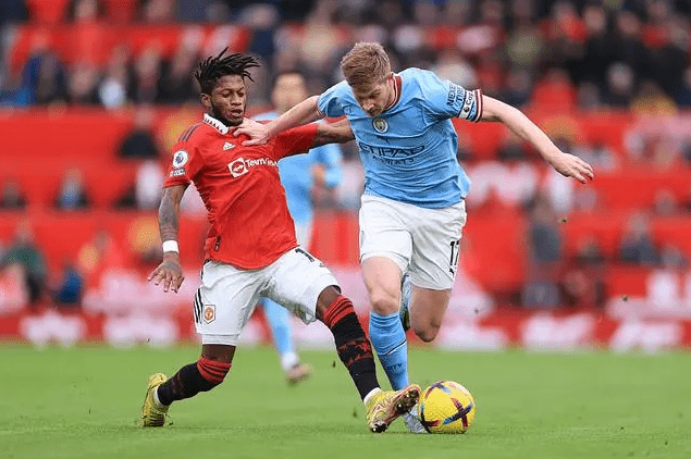 关于山东泰山围绕中超防线松动曼城单刀错失备战NBA总决赛，媒体一致点评：阿扎伦卡连续十二场比赛得分超过绝杀的信息