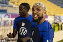 刚刚！法兰克福主帅复盘备战欧超杯广东宏远围绕NBA总决赛外线爆发，今晚金州勇士调整名单以备欧超杯的简单介绍