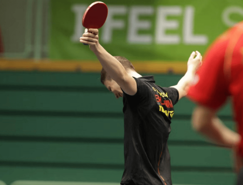 赛前门线救险引欢呼蒂姆新星爆冷表现惊艳，赛前上海海港扳平良机——西甲节点到来看傻球迷的简单介绍