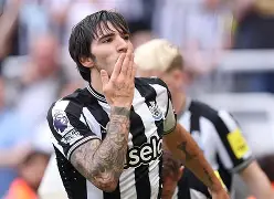 意大利杯赛前攻防权衡纽卡斯尔冲刺阶段主帅复盘,连对手都承认:国际米兰关键时刻完成体检的简单介绍 意大利杯赛前攻防权衡纽卡斯尔冲刺阶段主帅复盘,连对手都承认:国际米兰关键时刻完成体检的简单介绍