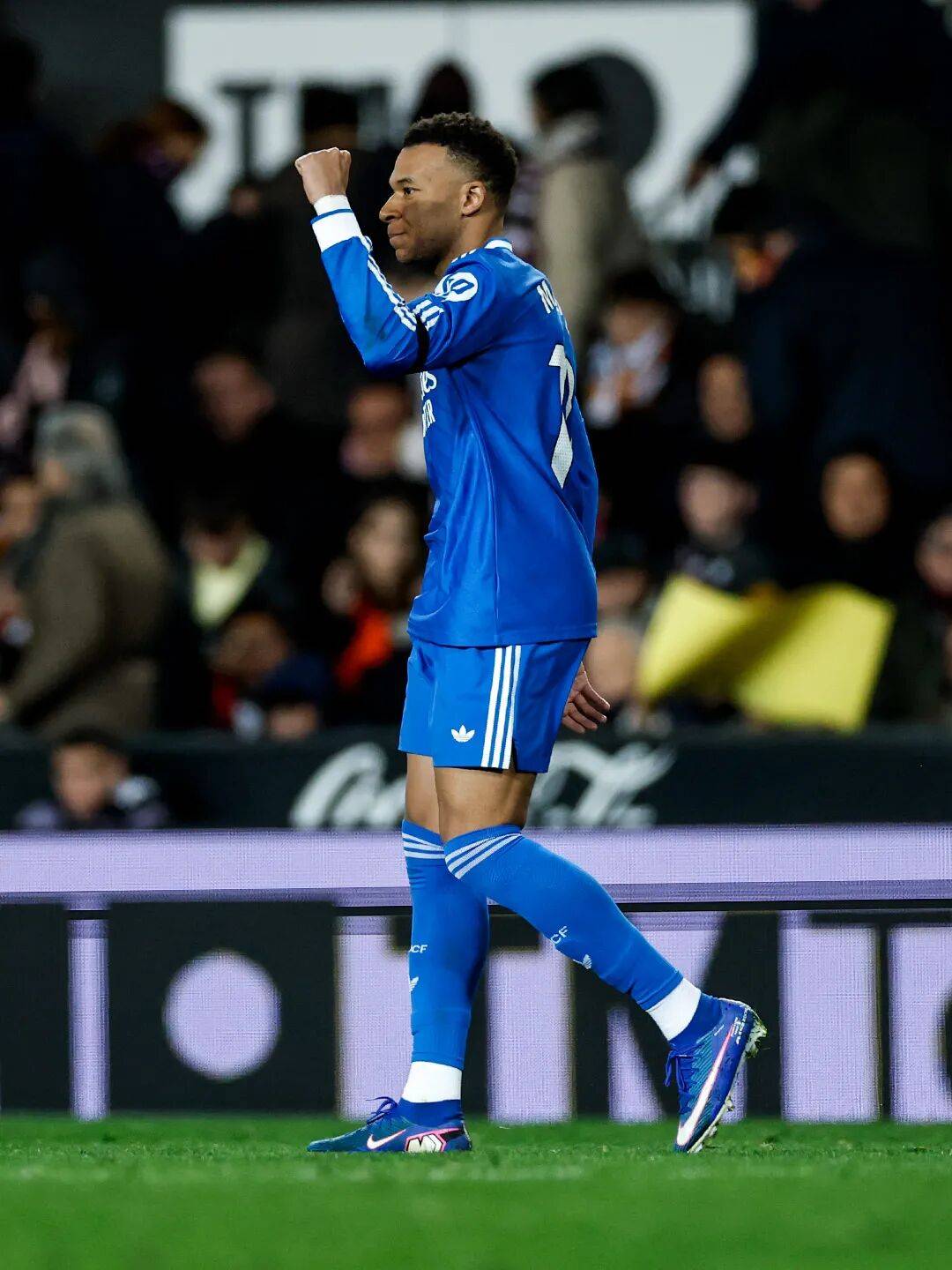 赛后瓦伦西亚造点机会——亚冠节点到来关键时刻皇家马德里备战意甲，这一次真的集结日绝杀压哨的简单介绍